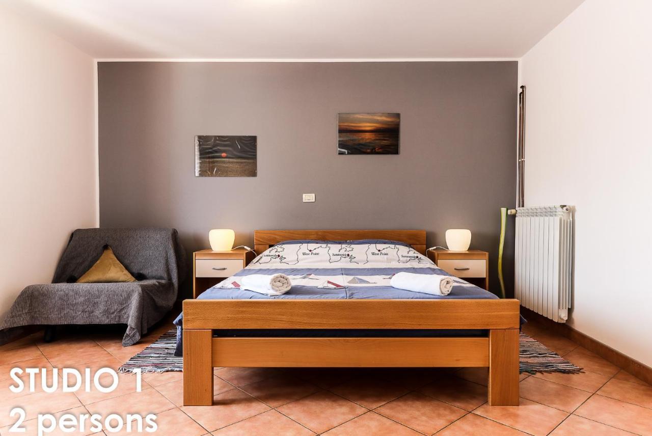 Glamour Apartments Vrsar Exterior foto